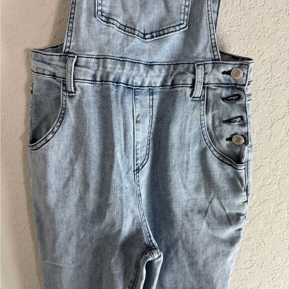 Wisteria Lane Bell Bottom Denim Overalls Size S - Picture 4 of 11